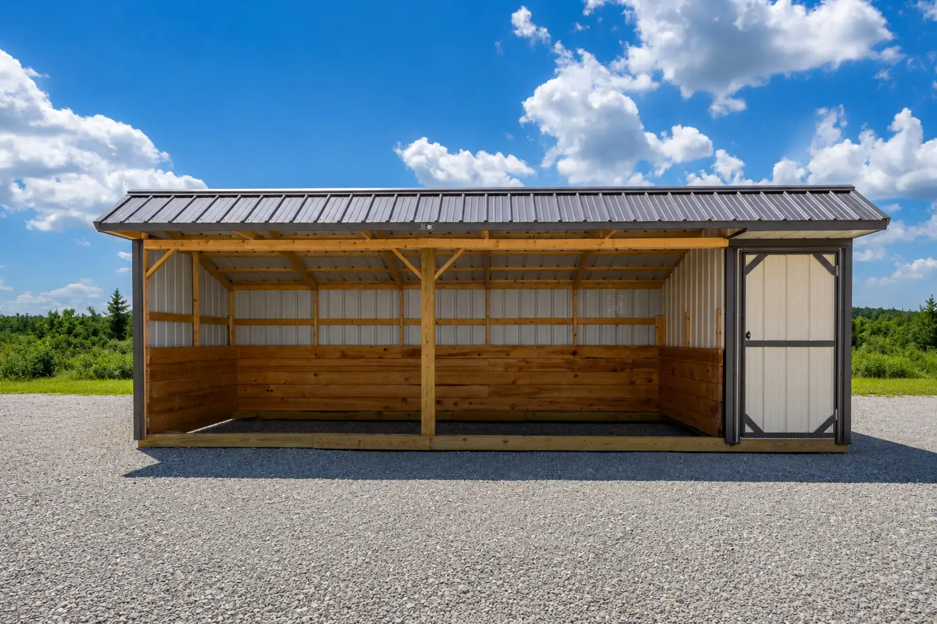 Horse barn shelter built by Midwest Mini Barns
